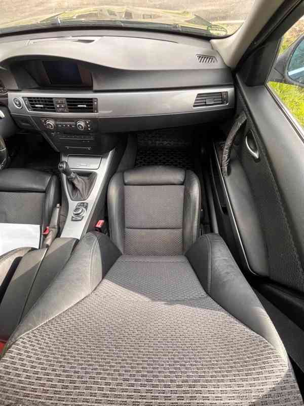 BMW Řada 3 3,0   330d M-paket, manuál, 180 kW - foto 8