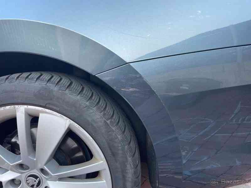 Škoda Superb 2,0   2018 Style DSG Liftback šedá - foto 3