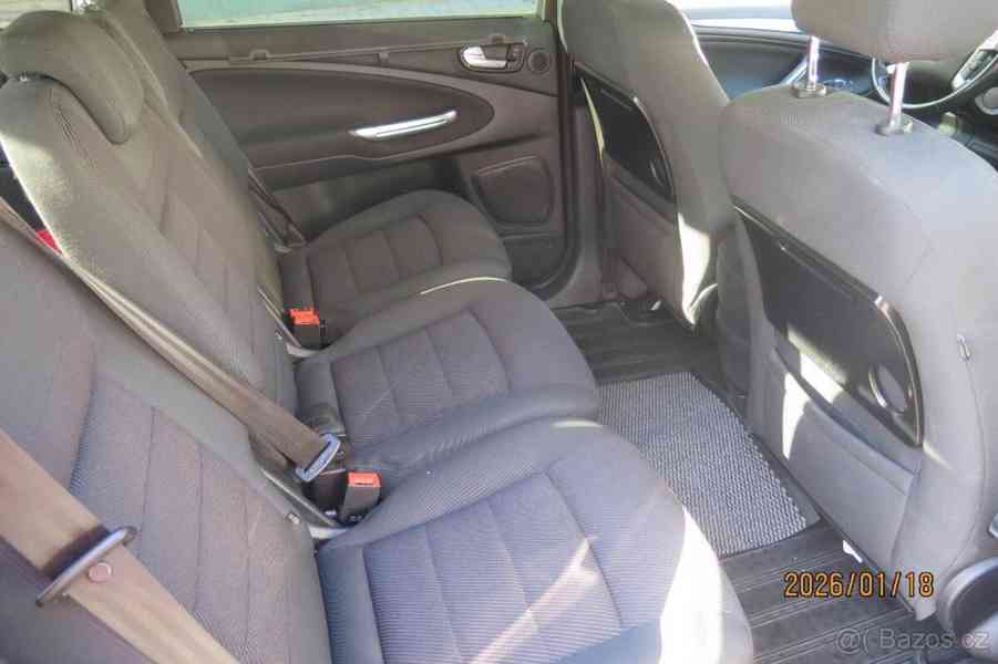 Ford Galaxy 2,2 - foto 7
