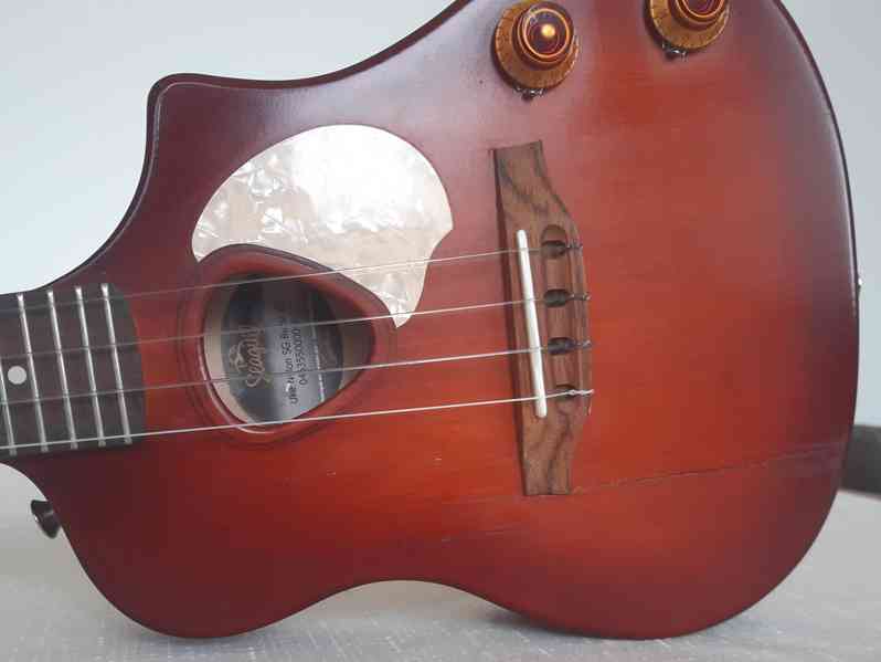      Elektroakustické ukulele Seagul - Uke Nylon SG Burst E  - foto 6