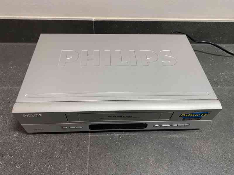 Zánovní videorekordér PHILIPS VR550 v TOP stavu - foto 2