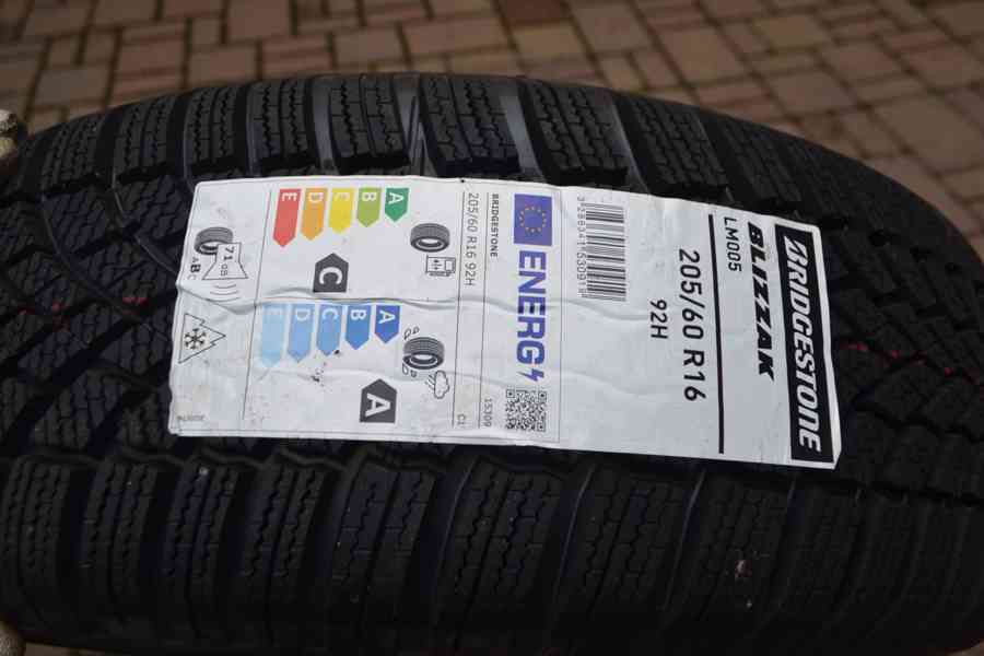 NOVÁ zimní sada Š.KAMIQ/SCALA+205/60R16 Bridg.Blizak LM005 - foto 2