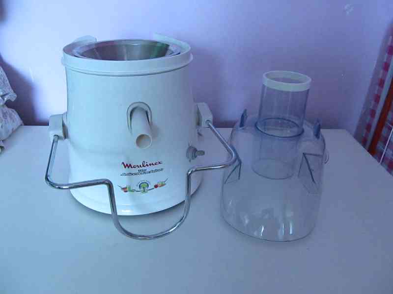 Moulinex Juice machine JU500, odšťavňovač - foto 5