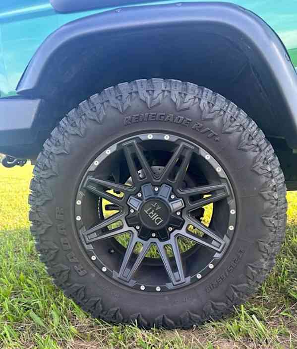 Land Rover Discovery 2,0   2 TD5 – kompletní RESTOMOD - foto 20