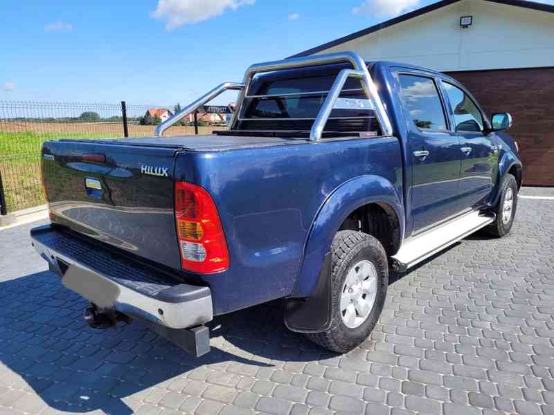 Toyota Hilux 2.5 D4D 4x4 88kw - foto 11