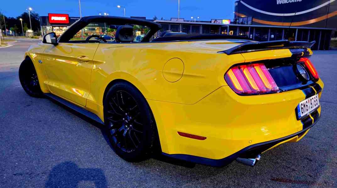 Ford Mustang GT Cabriolet 727 hp s kompresorem, TOP STAV - foto 16
