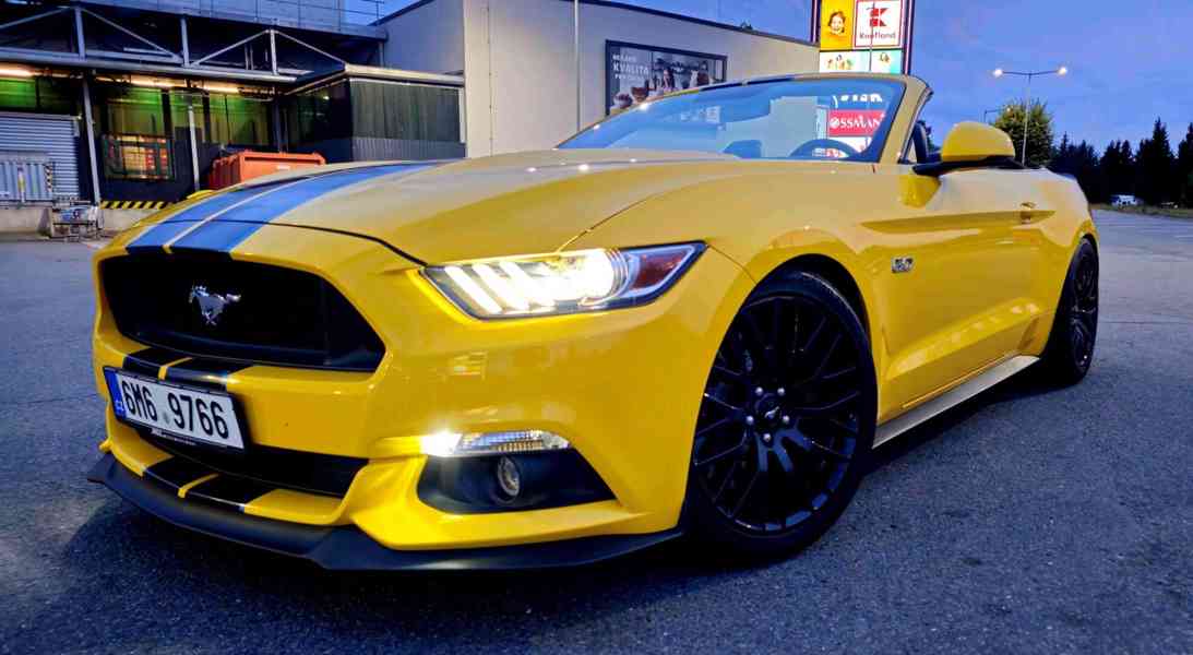 Ford Mustang GT Cabriolet 727 hp s kompresorem, TOP STAV - foto 12