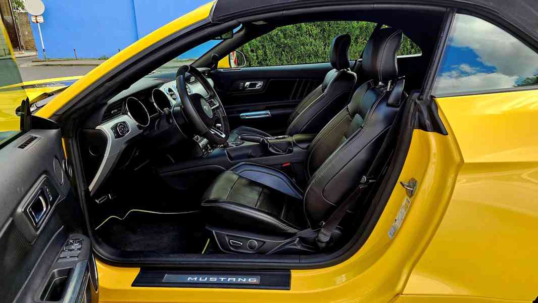 Ford Mustang GT Cabriolet 727 hp s kompresorem, TOP STAV - foto 36