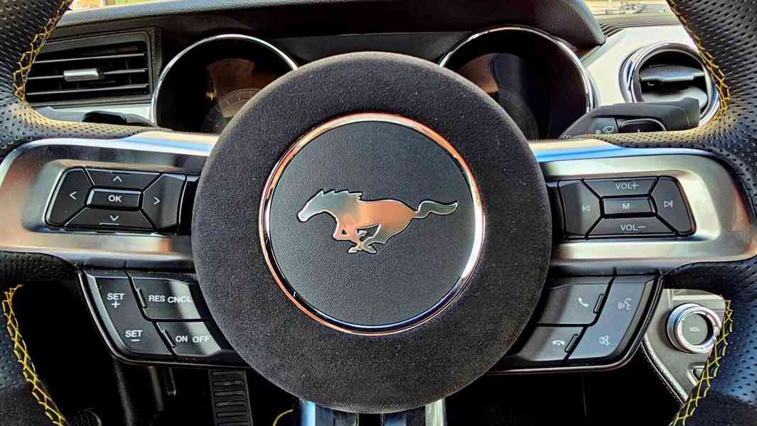 Ford Mustang GT Cabriolet 727 hp s kompresorem, TOP STAV - foto 41