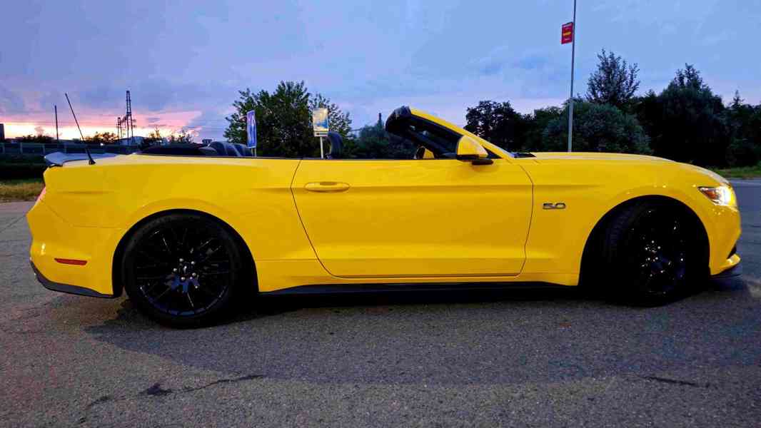 Ford Mustang GT Cabriolet 727 hp s kompresorem, TOP STAV - foto 17