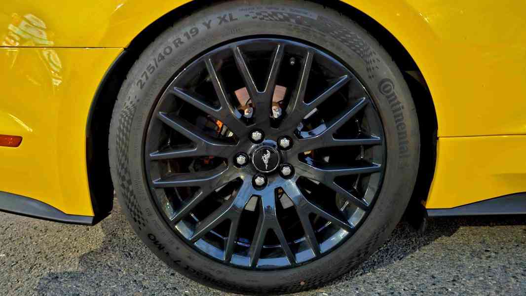 Ford Mustang GT Cabriolet 727 hp s kompresorem, TOP STAV - foto 18