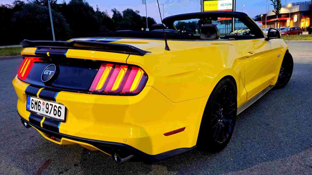 Ford Mustang GT Cabriolet 727 hp s kompresorem, TOP STAV - foto 14