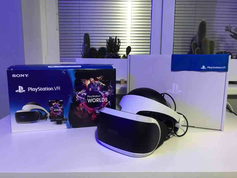 PlayStation VR + PS4 kamera V2 + VR Worl + hra NAVÍC!
