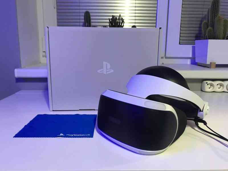 PlayStation VR + PS4 kamera V2 + VR Worl + hra NAVÍC! - foto 2