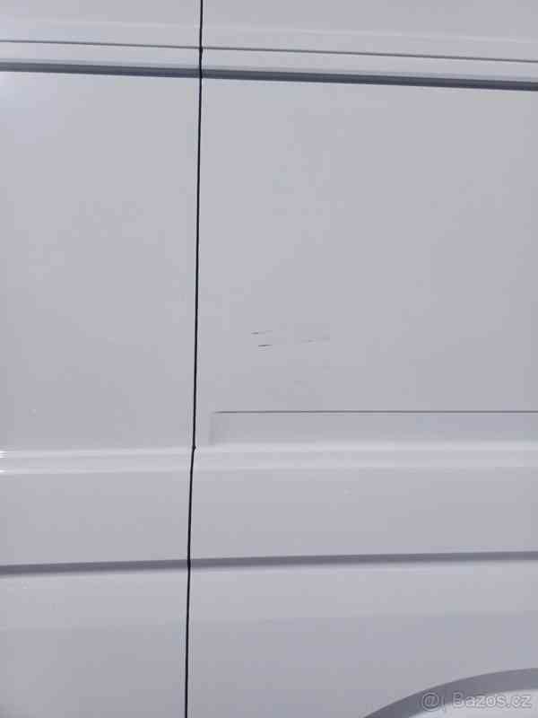 Volkswagen Crafter 2,0   r. 2023 - foto 8