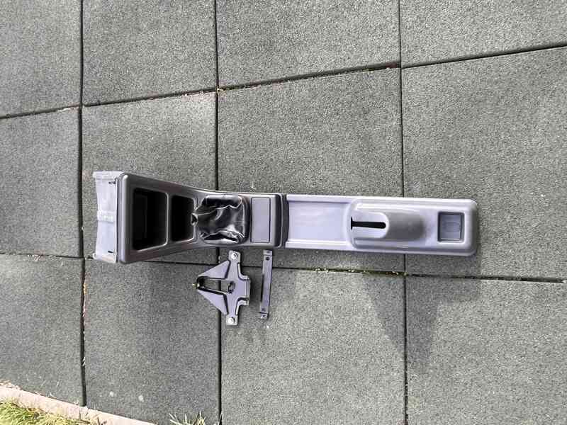 Středový panel ŠKODA FELICIA GLX - foto 3