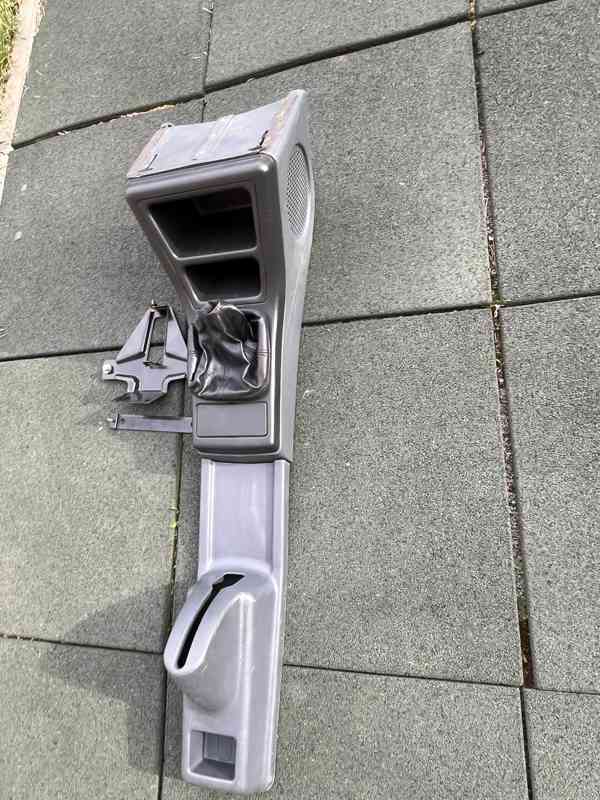 Středový panel ŠKODA FELICIA GLX - foto 7