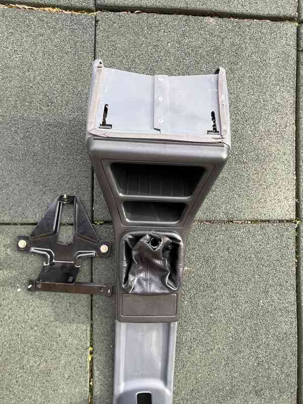 Středový panel ŠKODA FELICIA GLX - foto 5