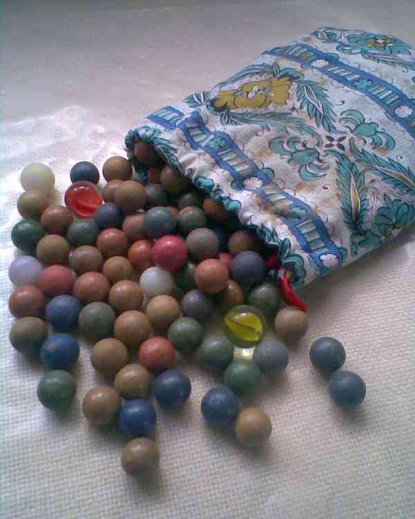 Retro různé hračky plná krabice - foto 7