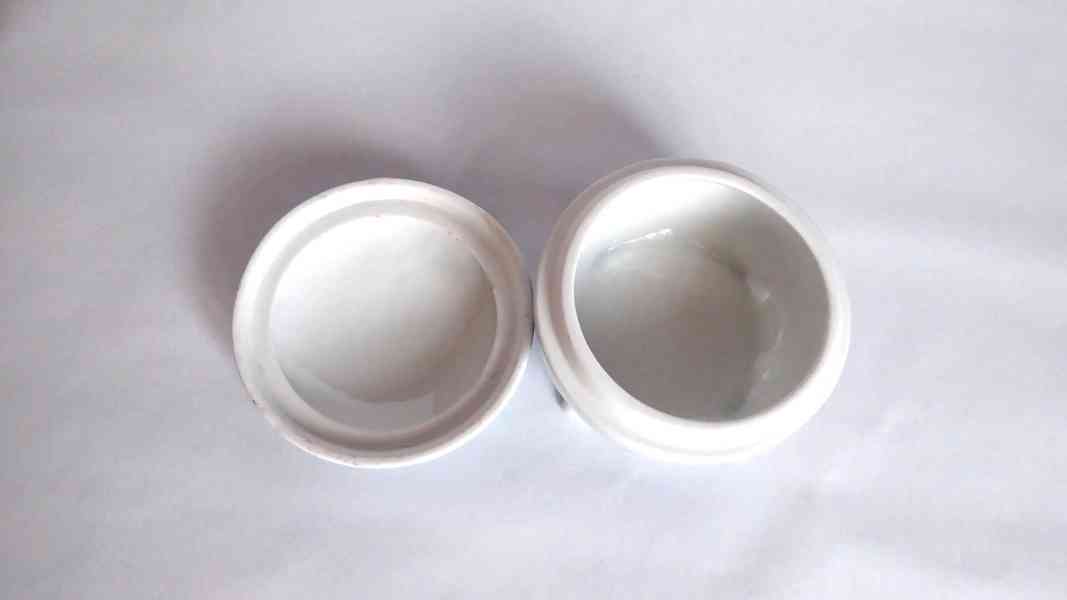 T010a_ Dóza, cibulák, porcelán, retro  - foto 3