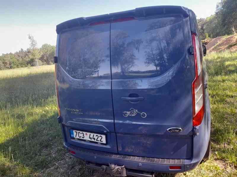 Ford Tourneo Custom 2,2   Limited - foto 6