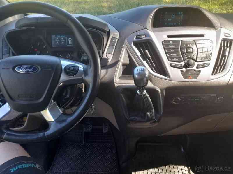 Ford Tourneo Custom 2,2   Limited - foto 3