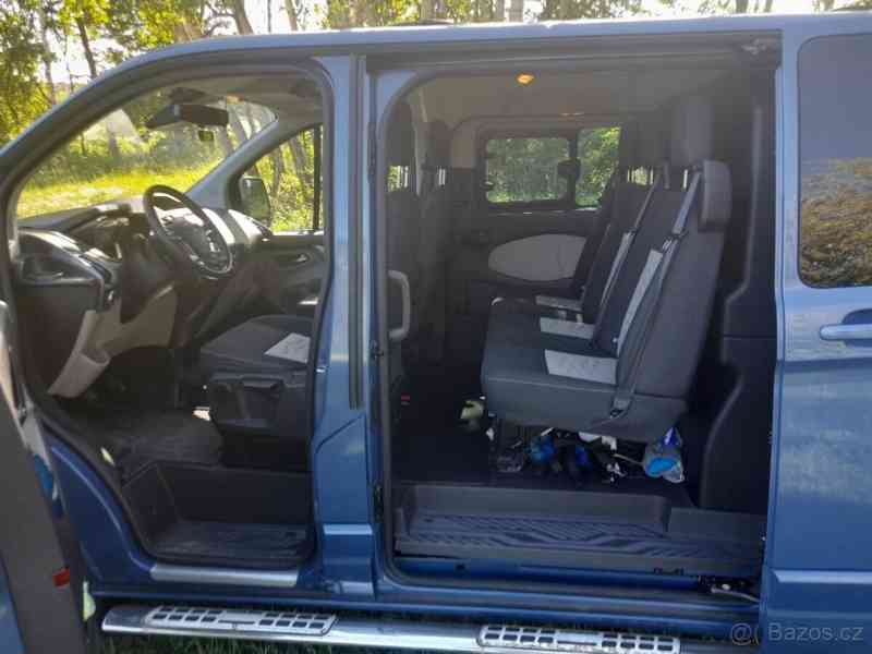Ford Tourneo Custom 2,2   Limited - foto 17