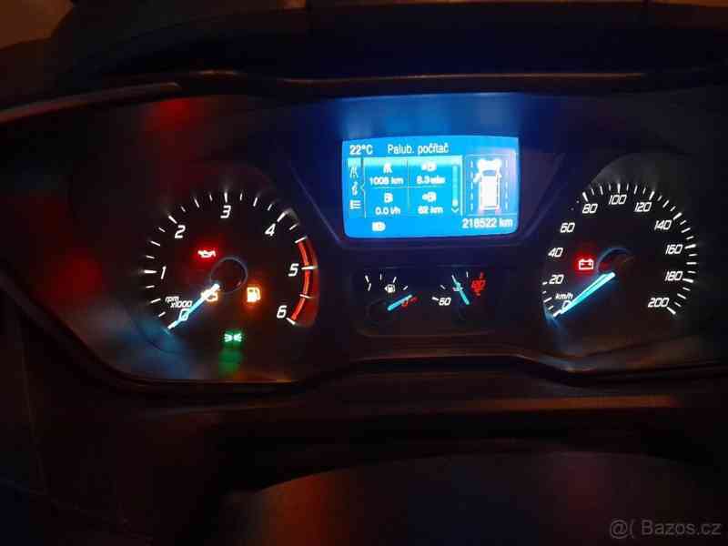 Ford Tourneo Custom 2,2   Limited - foto 13
