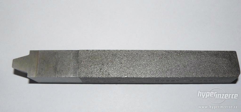 Nůž soustruž.kovaný HSS 16x16 na KLÍNOVÉ DRÁŽKY ŘEMENIC - foto 2