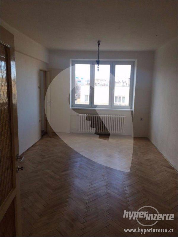 Prodej bytu 2+1 bez realitky Na Hroudě, Praha - Strašnice - foto 10