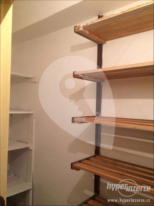 Prodej bytu 2+1 bez realitky Na Hroudě, Praha - Strašnice - foto 13
