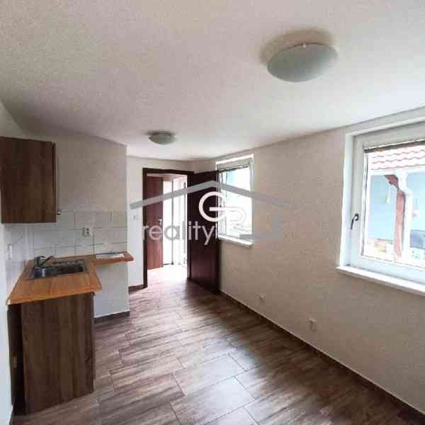 Pronájem garsoniéry, ul. Antala Staška, Č. Budějovice - foto 2