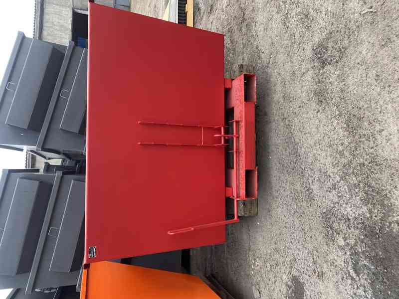 Pojemnik samoopróżniający, 1,5 m3, kontener