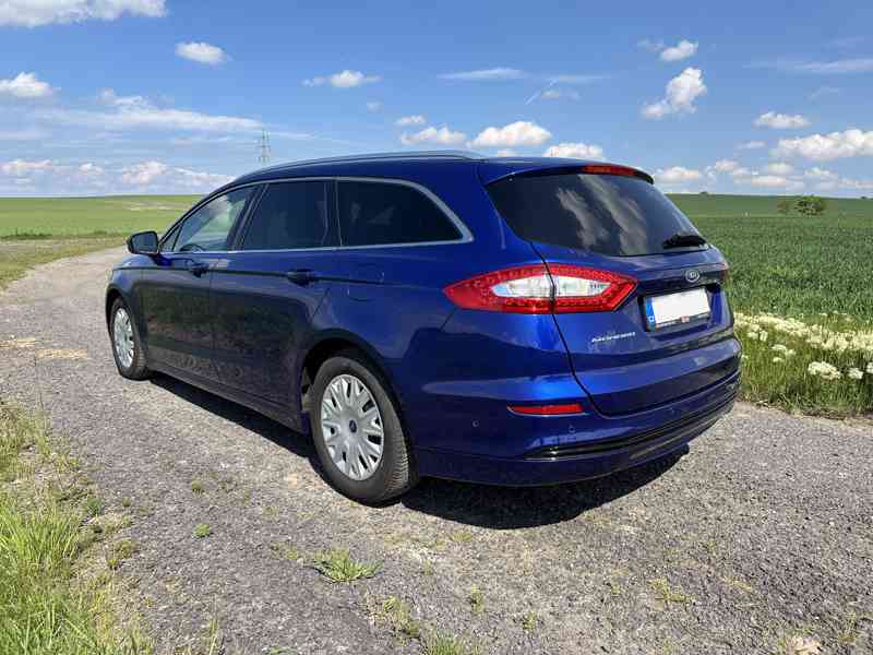 Ford Mondeo V. 2,0 TDCi 110KW Navigace, parkov. as. - foto 13