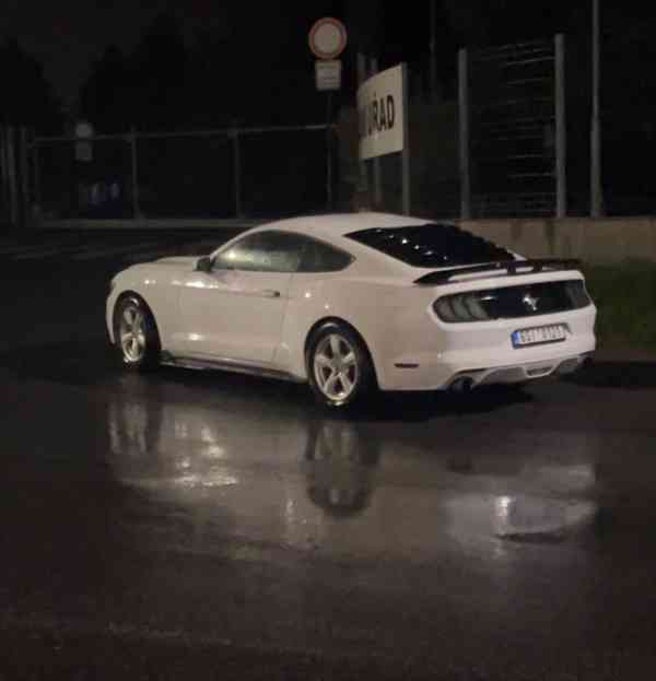 Ford Mustang 3,7   V6 2017 Upravený - foto 13