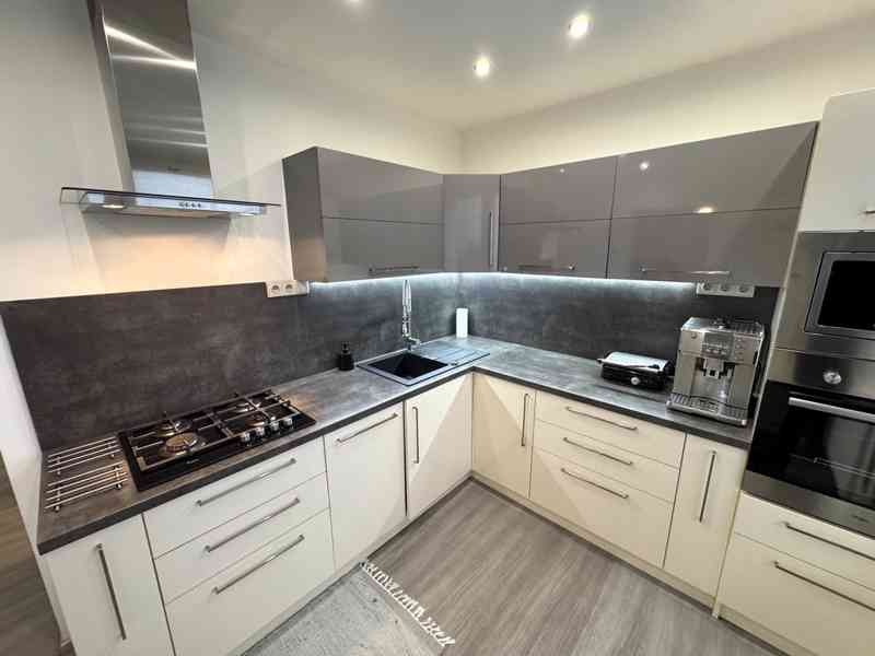 PRONÁJEM BYTU 2+1 S BALKÓNEM O CP CCA 66 M2 V BRNĚ – BYSTRCI - foto 2