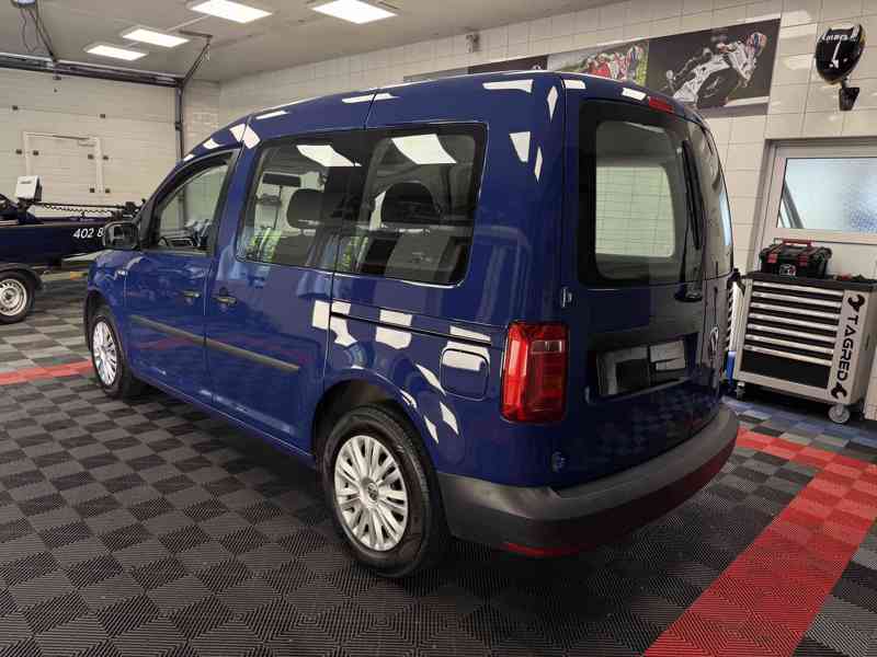 Volkswagen Caddy 2.0 TDI, manuál - foto 5