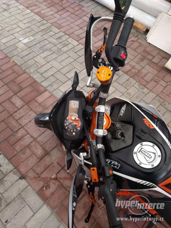 KTM DUKE 690 R - foto 7
