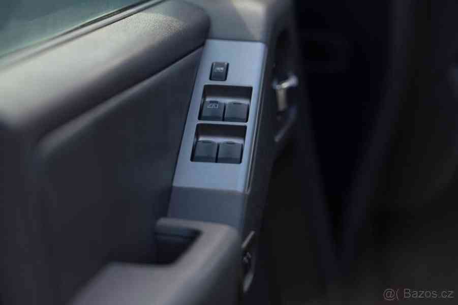 Nissan Pathfinder 2,5 DCI - foto 7