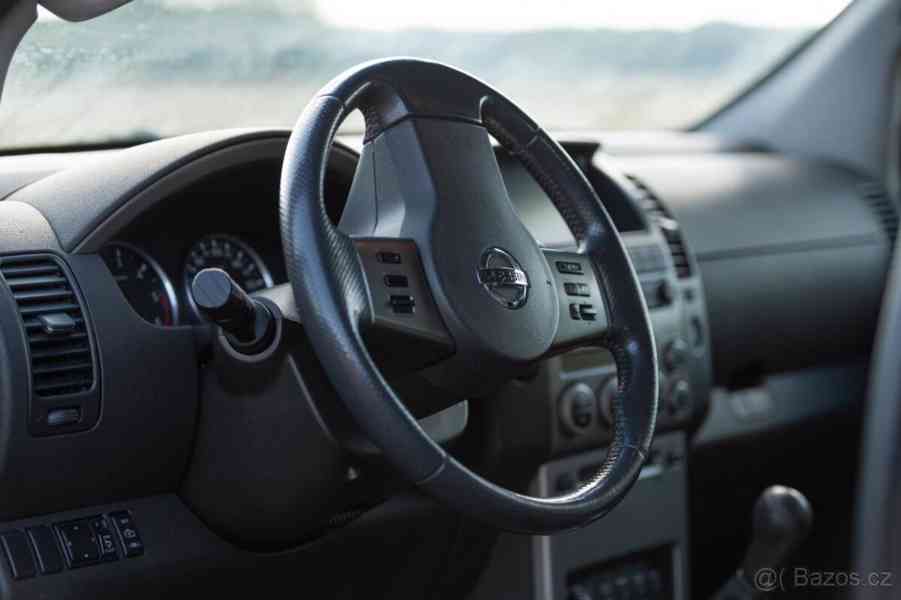 Nissan Pathfinder 2,5 DCI - foto 4