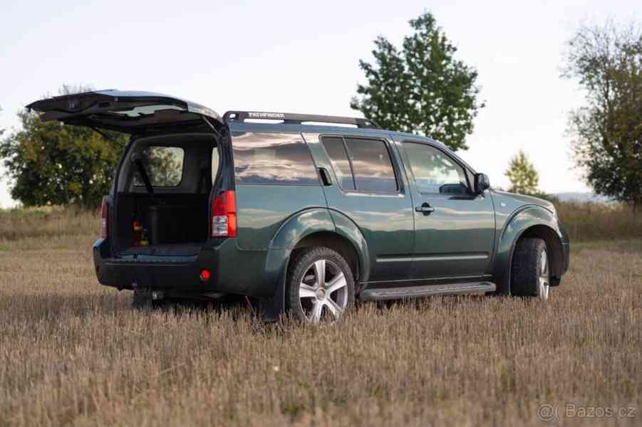 Nissan Pathfinder 2,5 DCI - foto 3