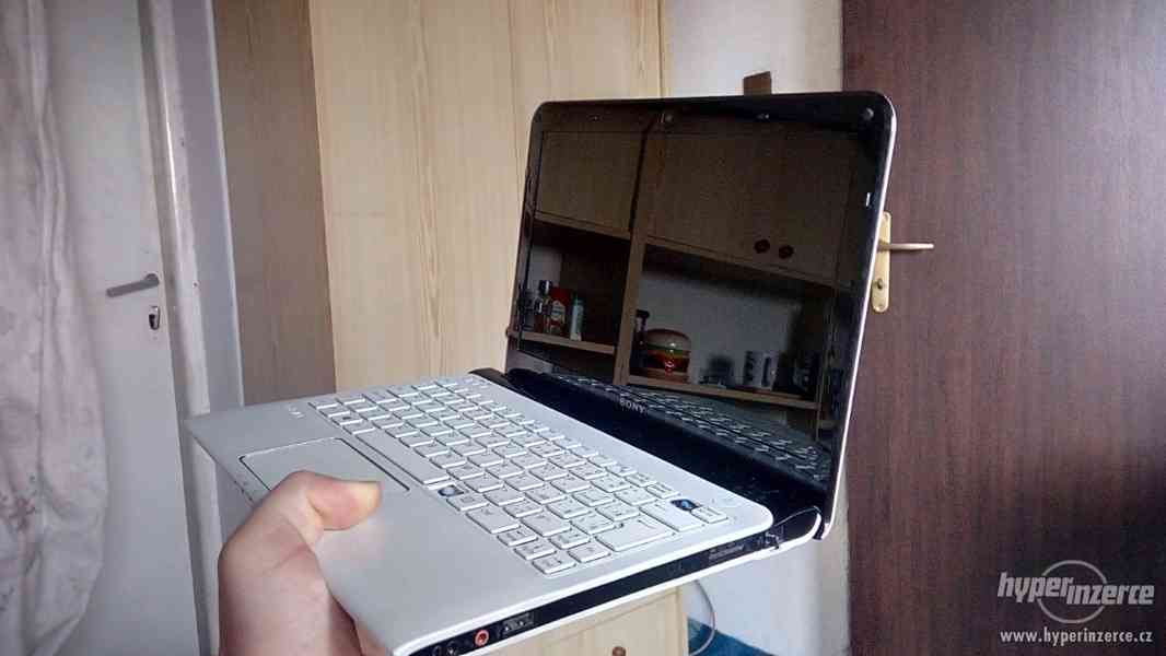 Notebook Sony Vaio model SVE111B11M - foto 1
