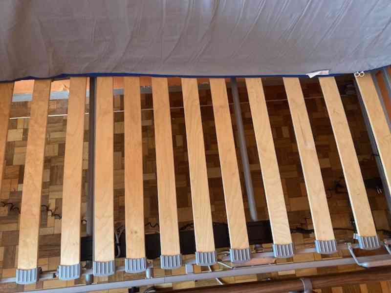 Elektrická polohovací postel - foto 5