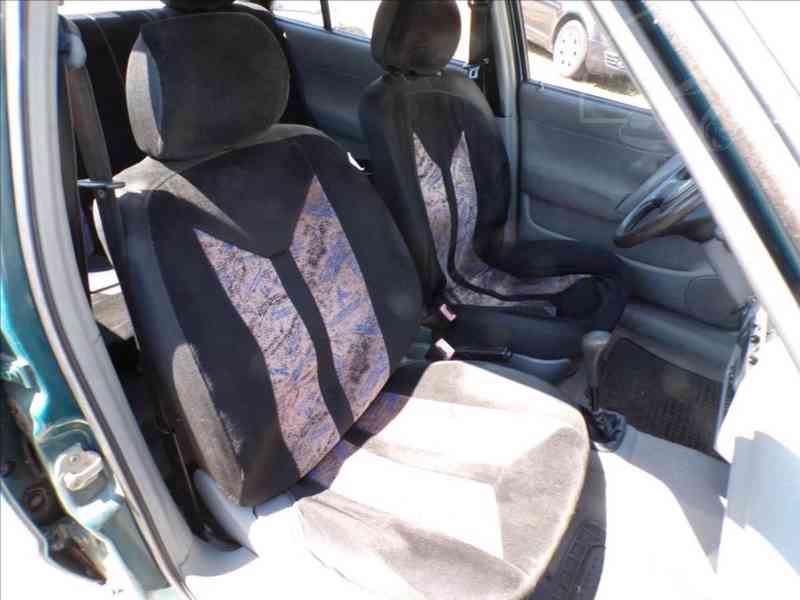 Škoda Felicia 1,3 MPi LX,TAŽNÉ ZAŘÍZENÍ - foto 12
