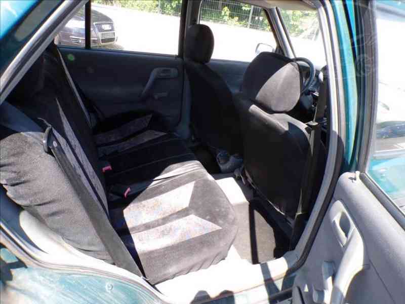 Škoda Felicia 1,3 MPi LX,TAŽNÉ ZAŘÍZENÍ - foto 10
