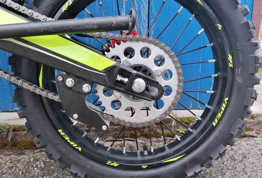 Pitbike APOLLO VIPER 140ccm 19“/16" E-START + světlo zelený - foto 6