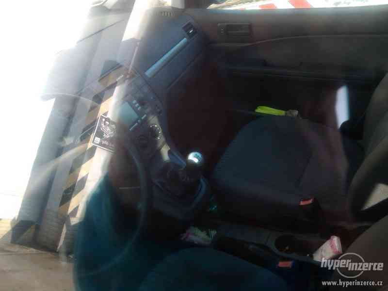 Ford Focus C-Max, porucha motoru - foto 2
