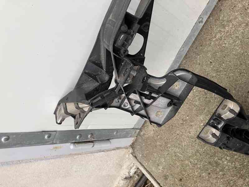 original chladicova stena audi A4 A5 b9 8W0 nova - foto 10