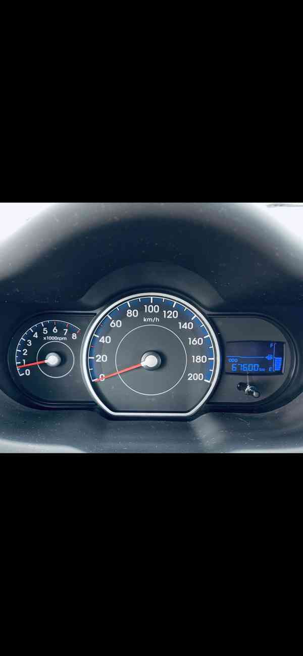 Hyundai i10,rok 2013,Benzín 1.1.Najeto 67600km. - foto 12