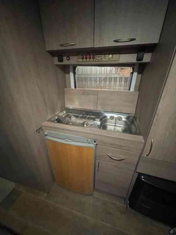 Obytný Ford Transit  - foto 16